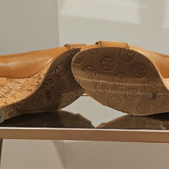 Tory Burch Tan Wedge Heels - Picture 5 of 5